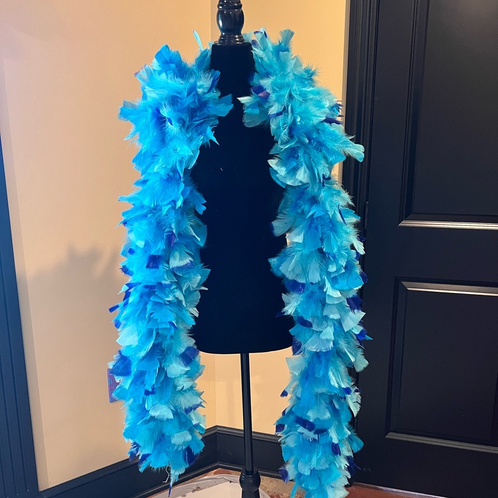 Vibrant Blue Feather Boa